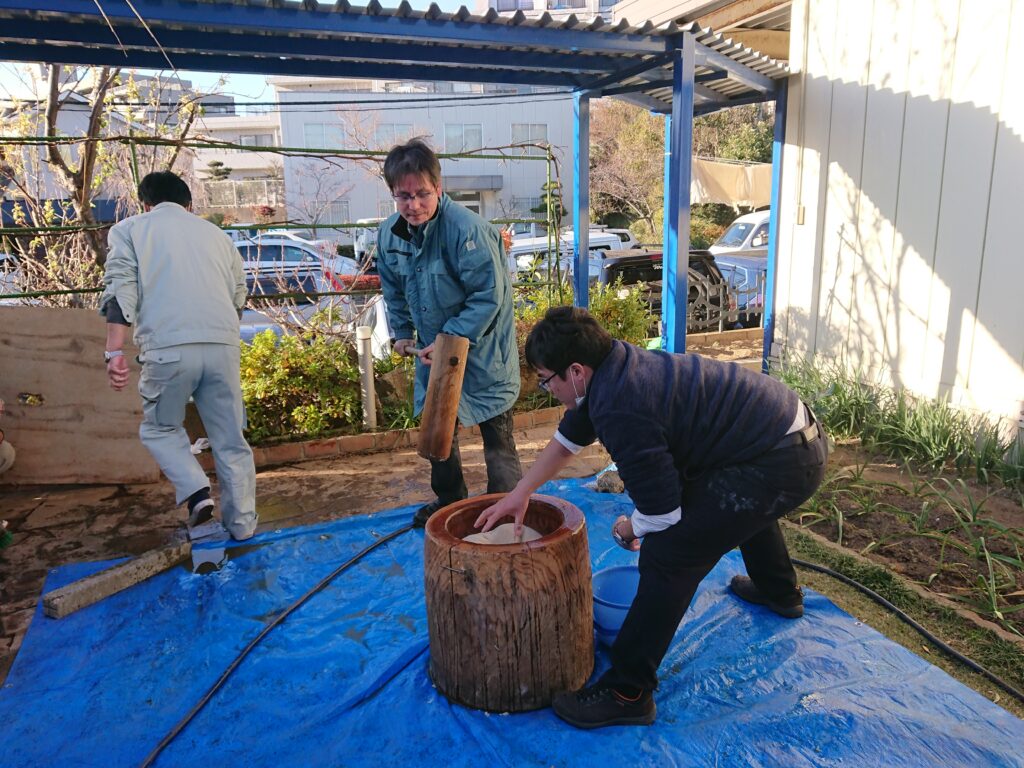 写真: 餅つき